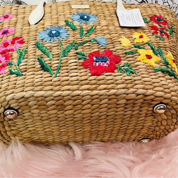 • NWT KATE SPADE OTHER GARDEN BOUQUET STRAW TOTE LARGE GREEN YELLOW MULTI OTHER - Picture 7 of 10